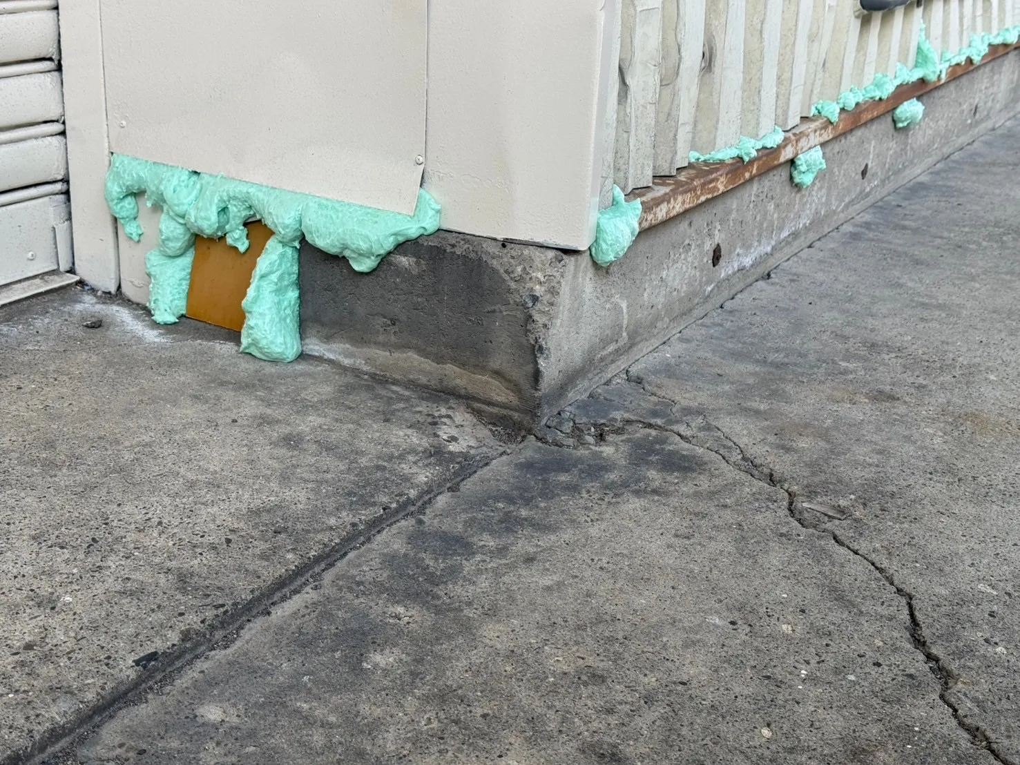 ウレタン吹いた後